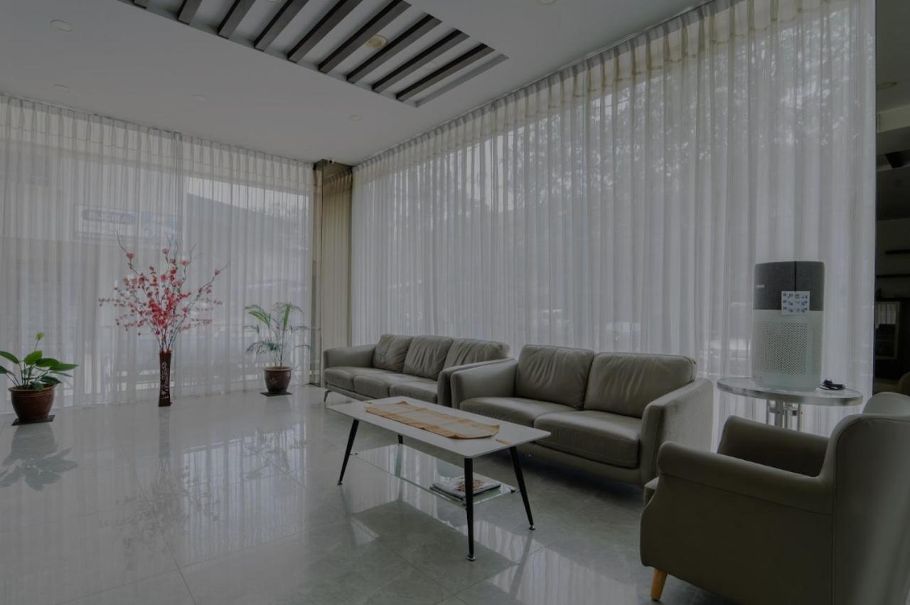Osaka Hotel Batam ナゴヤ エクステリア 写真